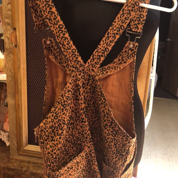 100% cotton Forever 21 Jumpsuit size small - Picture 8 of 16